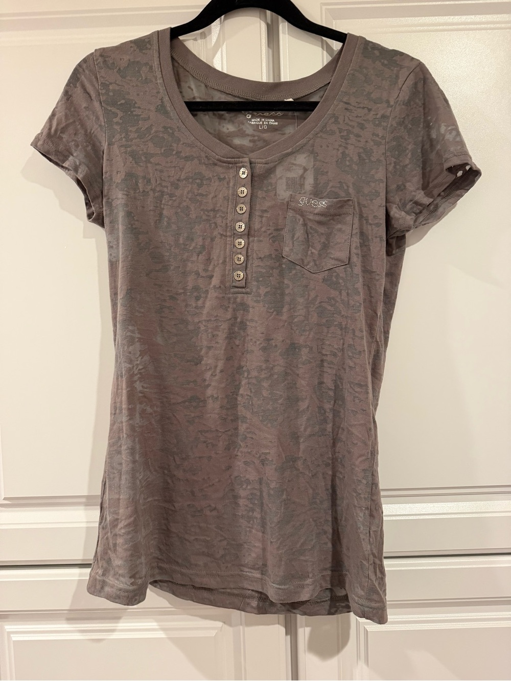 Short Sleeve Henley Pocket Tee - Gray